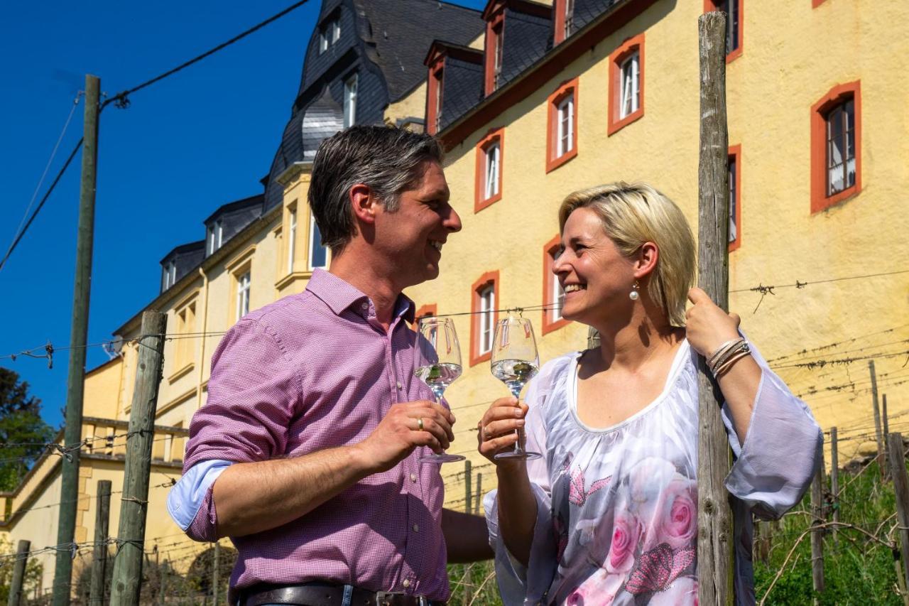 Kapelle - Urlaub Auf Dem Weingut Apartment Maring-Noviand Exterior photo